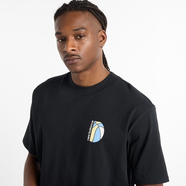  New Balance Hoops Mosaic Court Graphic Erkek Siyah T-Shirt