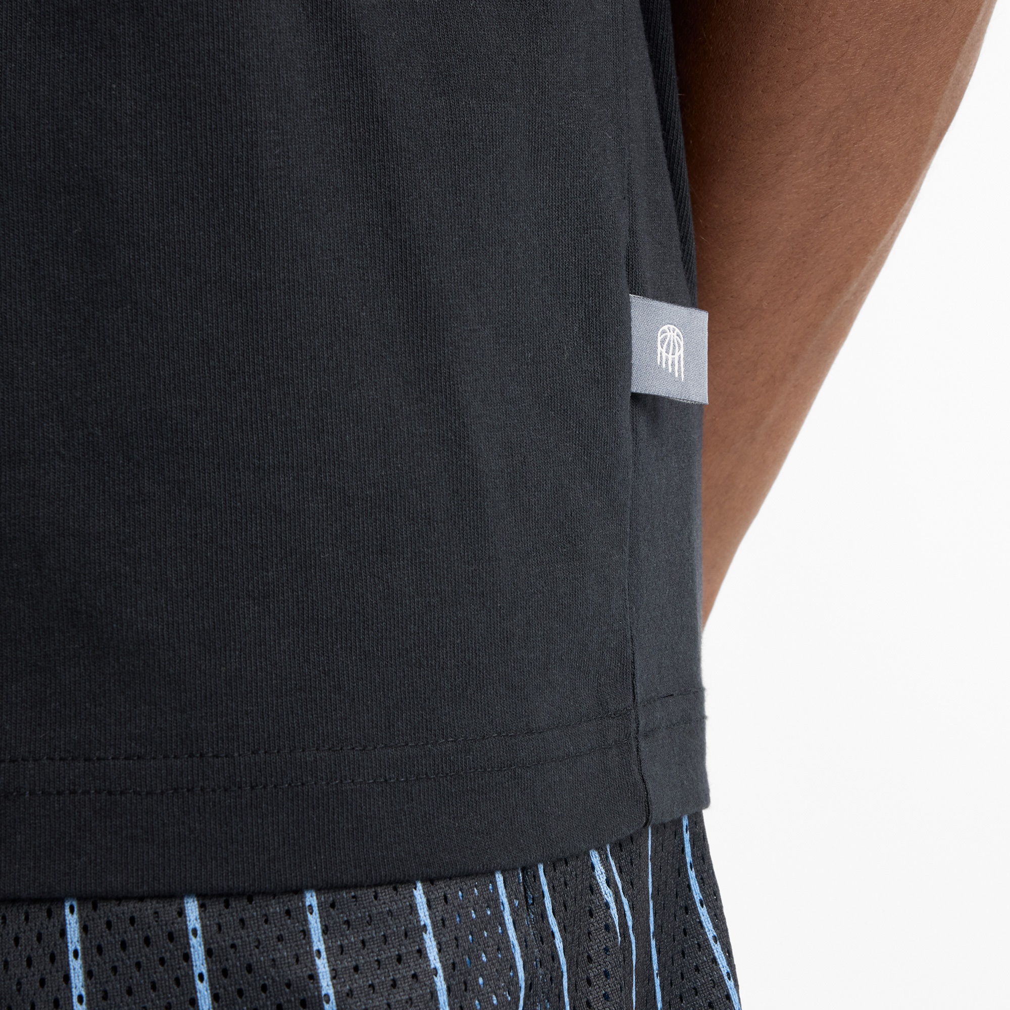 New Balance Hoops Mosaic Court Graphic Erkek Siyah T-Shirt