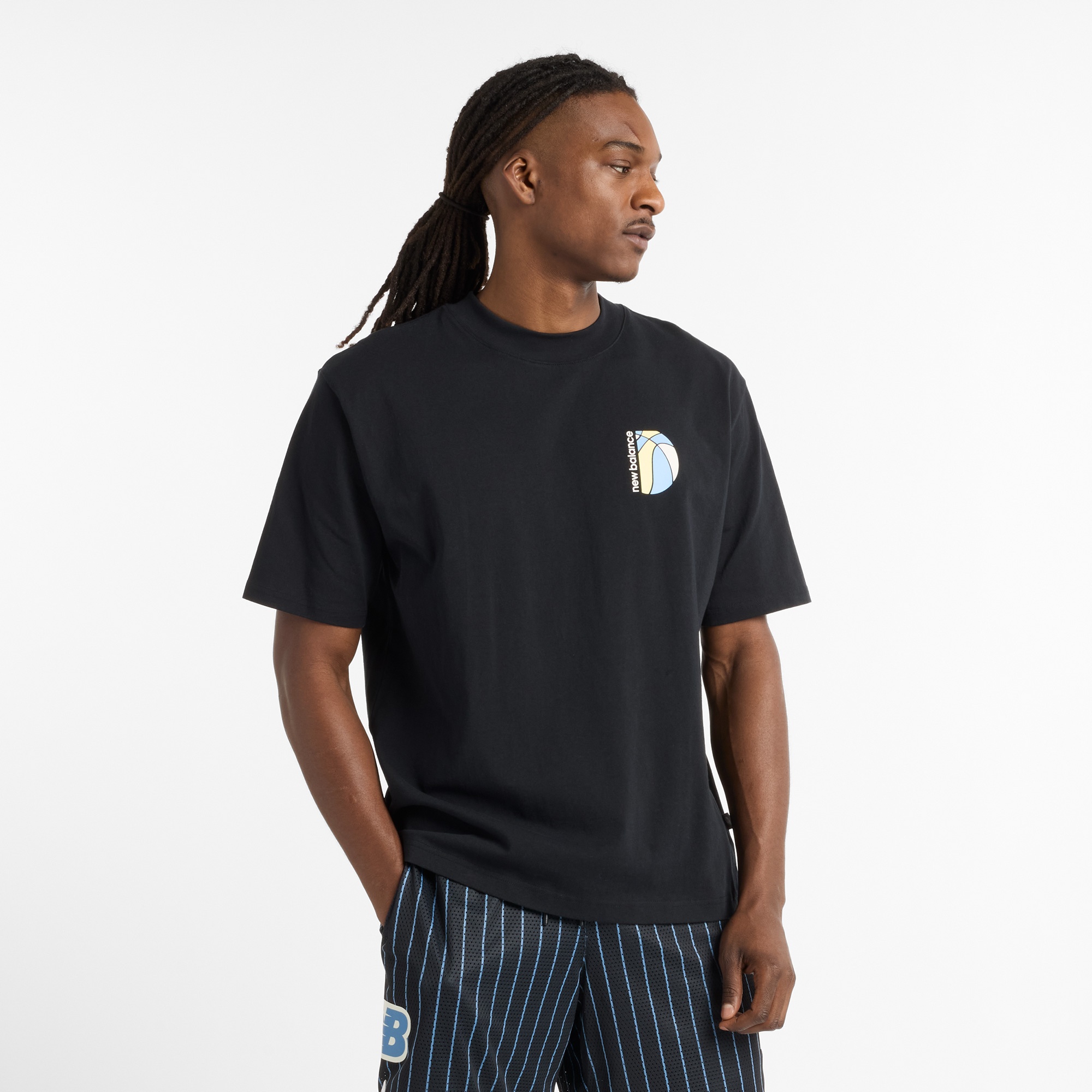 New Balance Hoops Mosaic Court Graphic Erkek Siyah T-Shirt