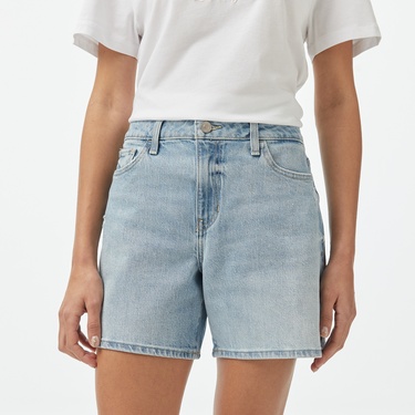  Guess Relaxed Indigo Kadın Mavi Şort