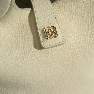  Kadın Beyaz Deri Omuz Çantası