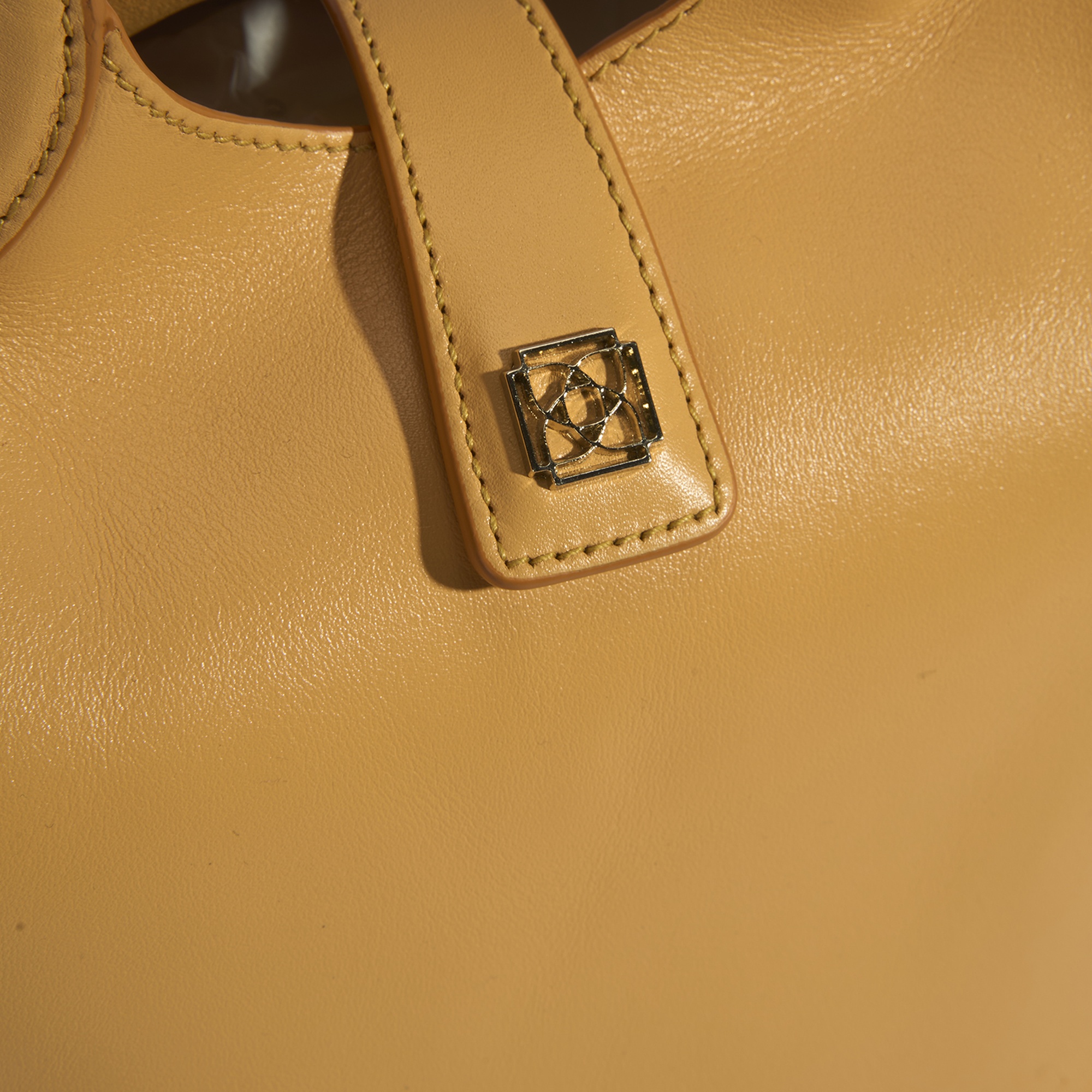 Kadın Turuncu Deri Omuz Çantası