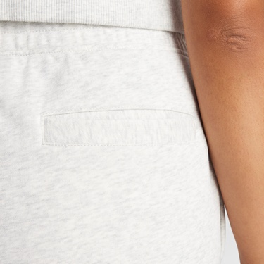  Converse Kadın Gri Şort