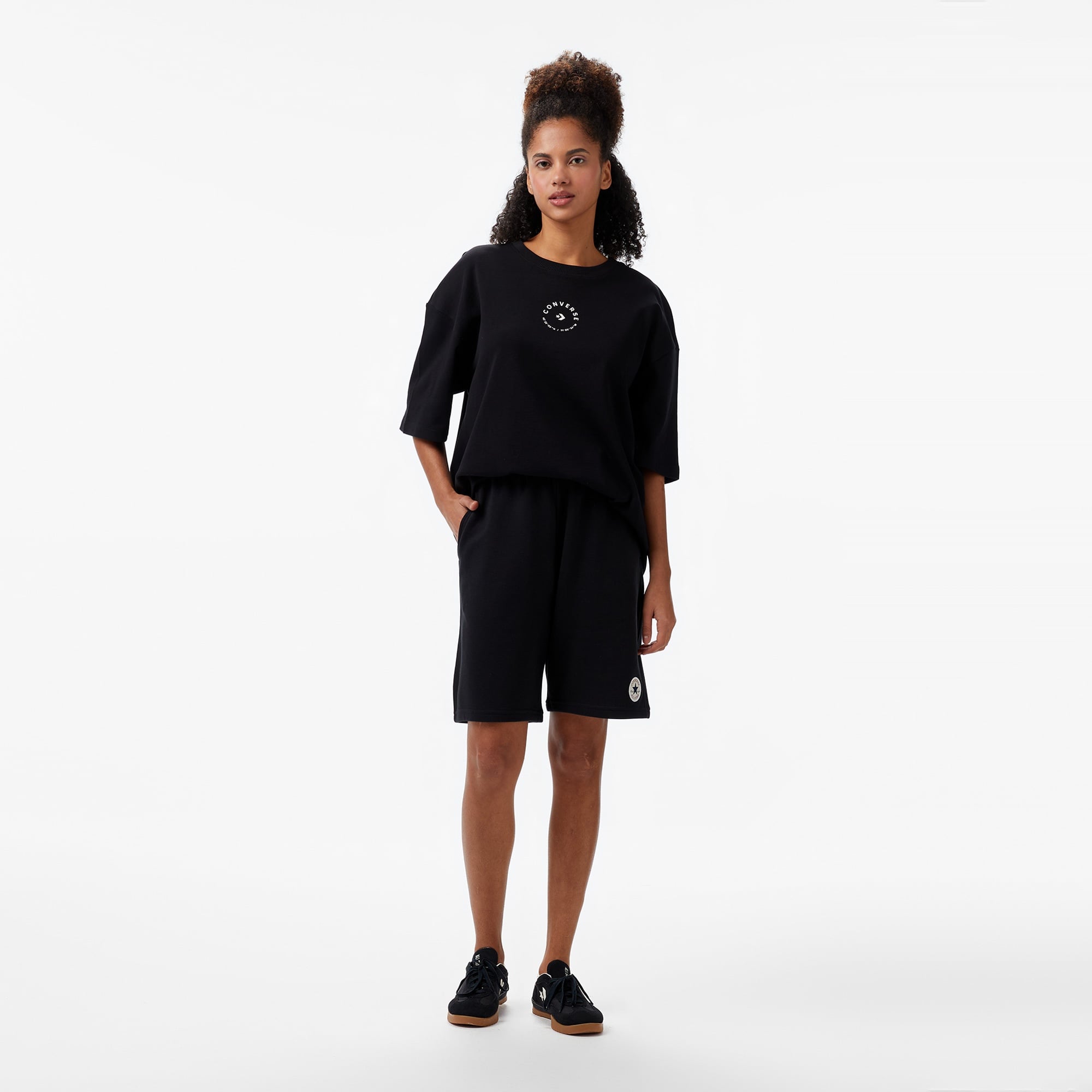 Converse Star Chevron Baskılı Oversize Fit Kadın Siyah T-Shirt