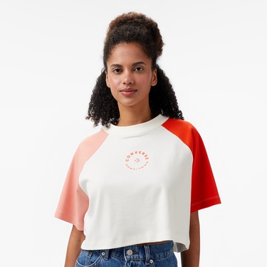  Converse Star Chevron Baskılı Kadın Beyaz T-Shirt