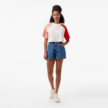  Converse Star Chevron Baskılı Kadın Beyaz T-Shirt