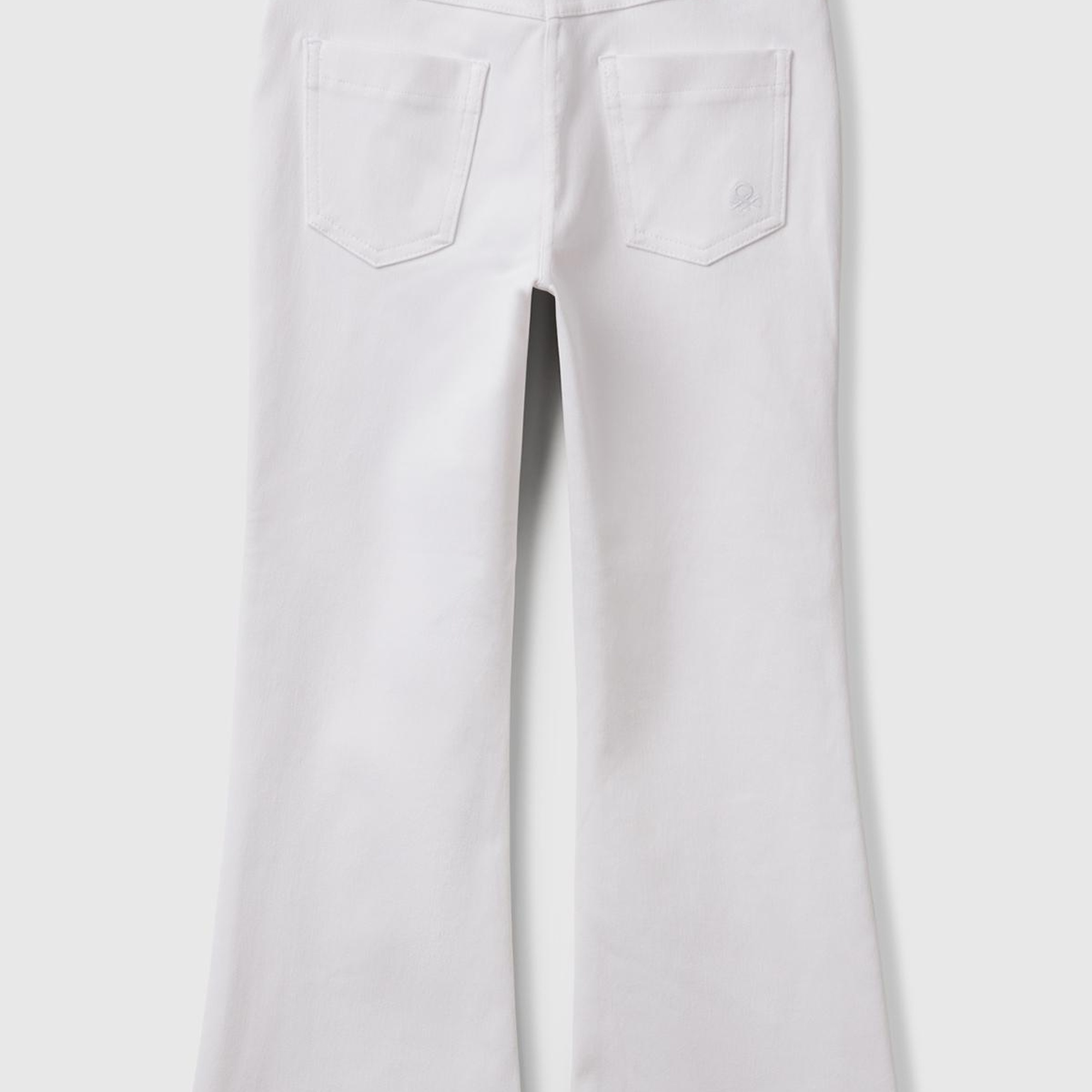 Kız Çocuk Beyaz Streç Kumaş Logo İşlemeli Kloş Pantolon