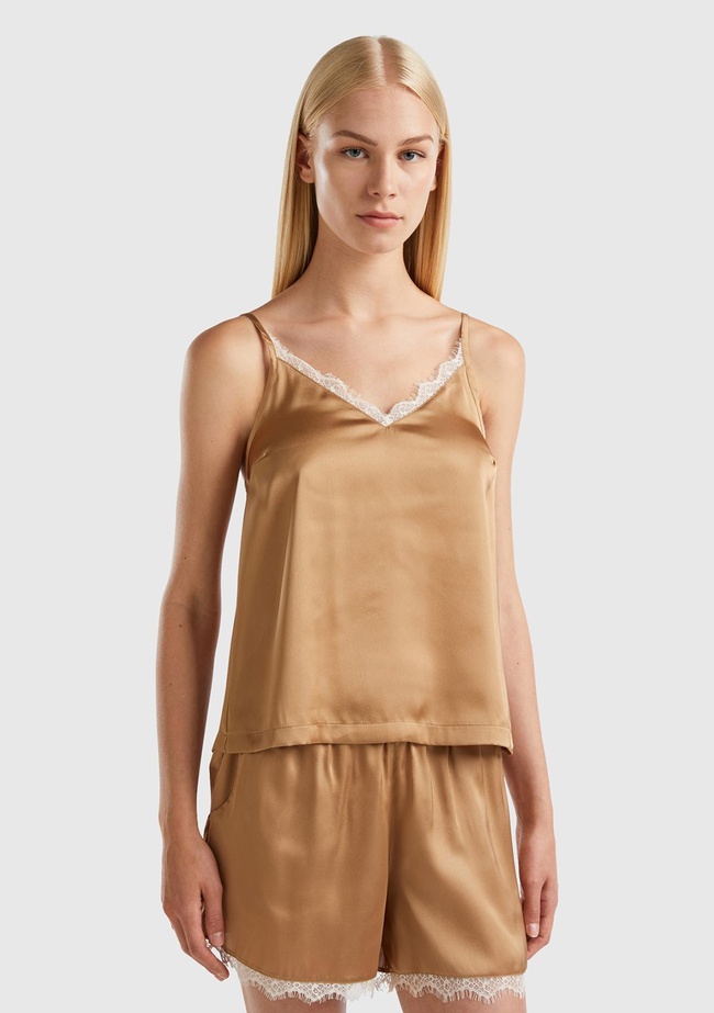  Kadın Taba Yakası Dantelli Askılı Pijama Üst