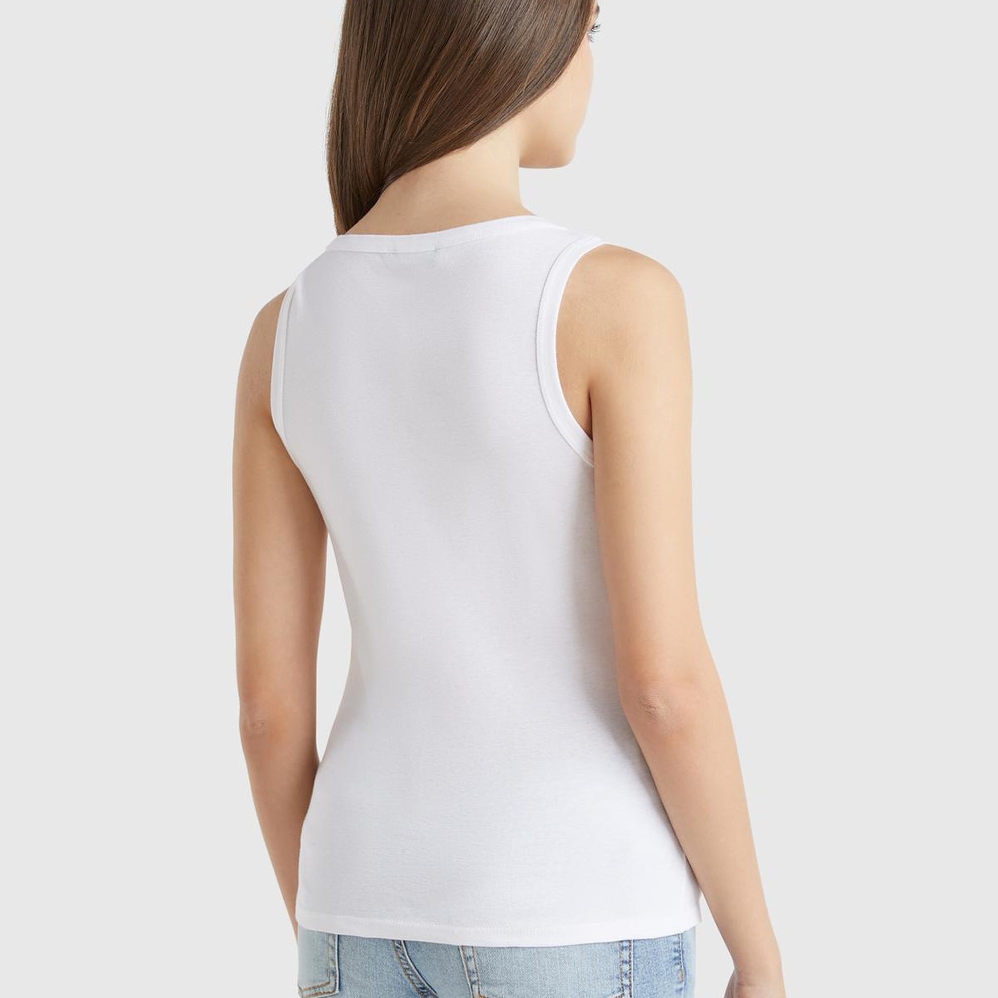 Kadın Beyaz %100 Pamuk Ucu Logo İşlemeli Slim Fit Yuvarlak Yaka Atlet