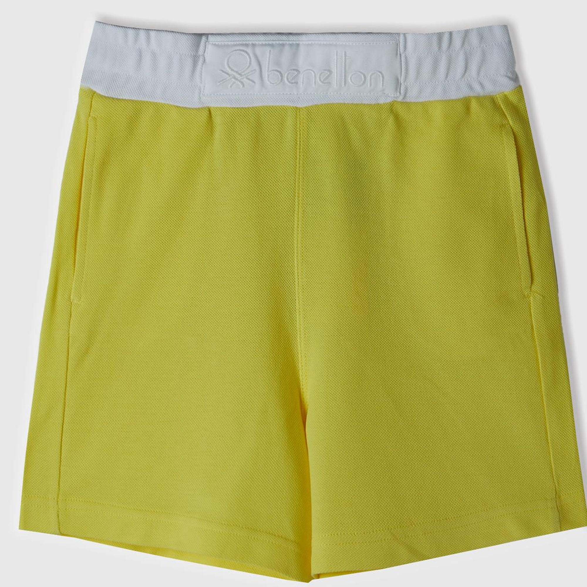 Erkek Çocuk Neon Sarı Beli Büzgülü ve Logo Baskılı Arkası Tek Cepli Pike Polo Şort