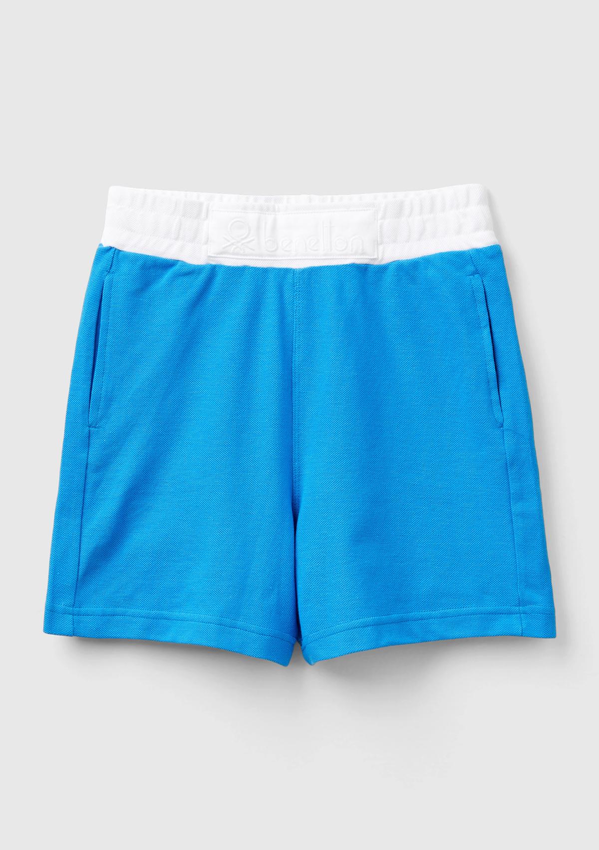  Erkek Çocuk Saks Mavi Beli Büzgülü ve Logo Baskılı Arkası Tek Cepli Pike Polo Şort