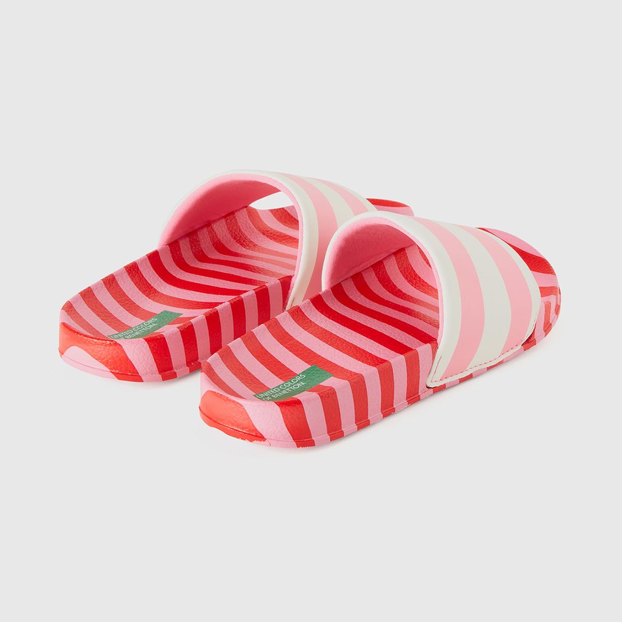 Erkek Çocuk Kırmızı Mix Üstü Logo Baskılı Tamamı Desenli Tek Bantlı Deniz Terliği