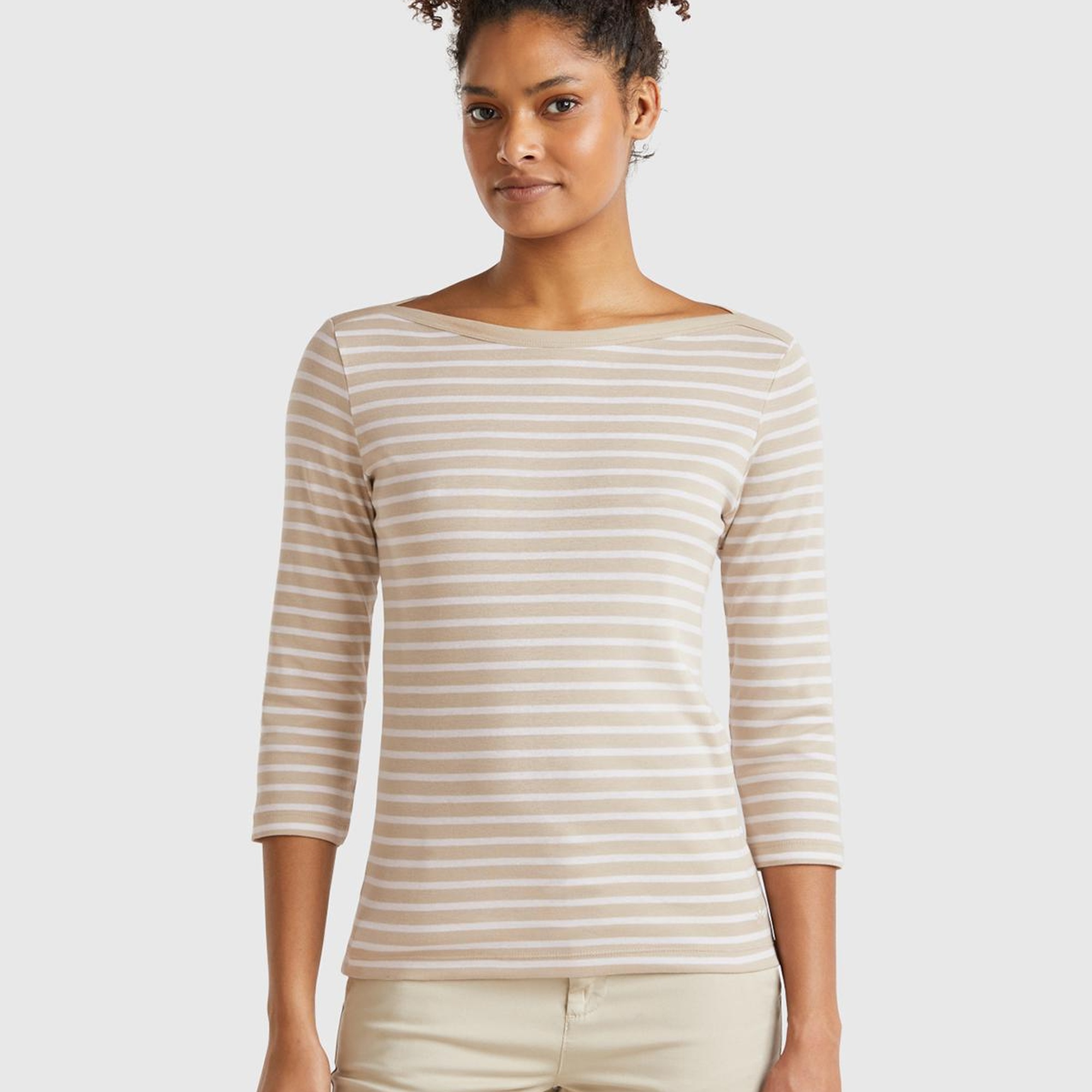 Kadın Bej %100 Pamuk Çizgili Logolu Kayık Yaka Truvakar Kol T-Shirt