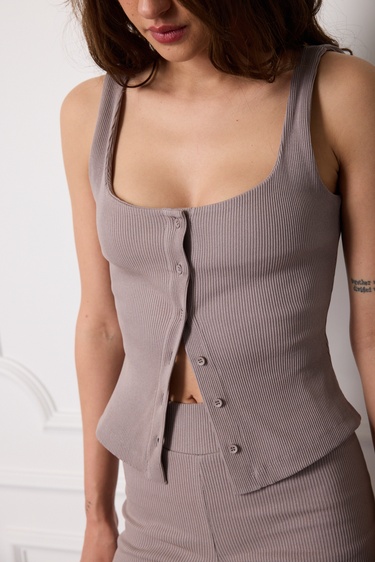  Önü Düğmeli Bluz