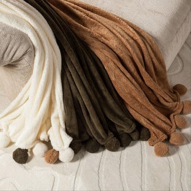  PONPONLU DİZ ÜSTÜ BATTANİYE BEJ 130X160