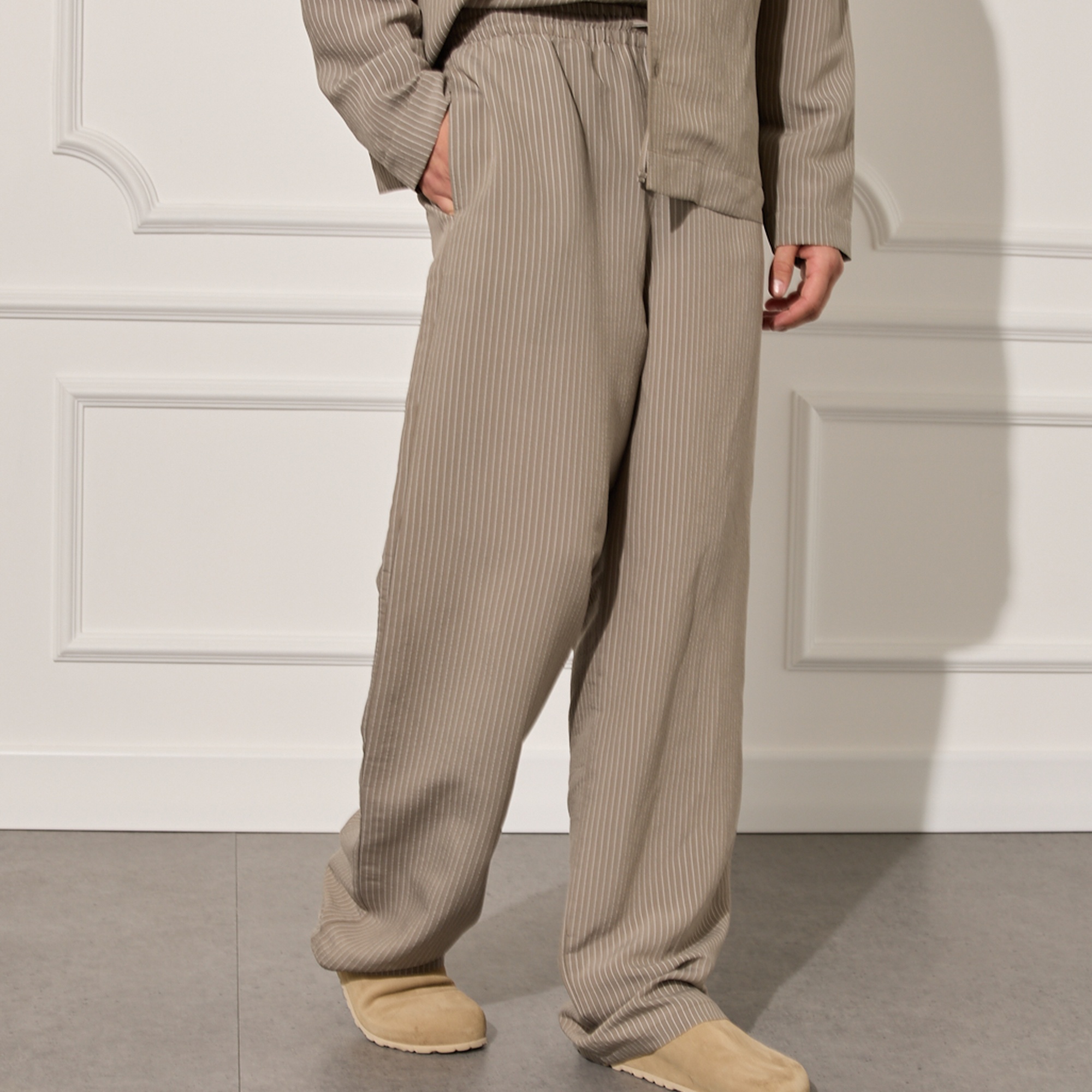 Beli Lastikli Çizgili Pantolon