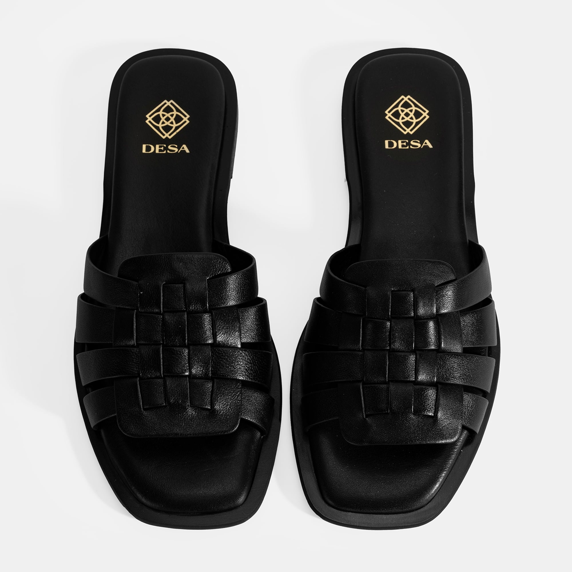 Kadın Siyah Deri Terlik