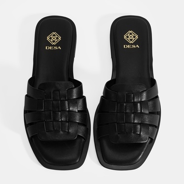  Kadın Siyah Deri Terlik