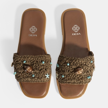  Kadın Kahve Boncuk İşlemeli Hasır Terlik