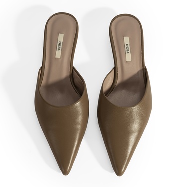  Kadın Kahve Topuklu Deri Terlik