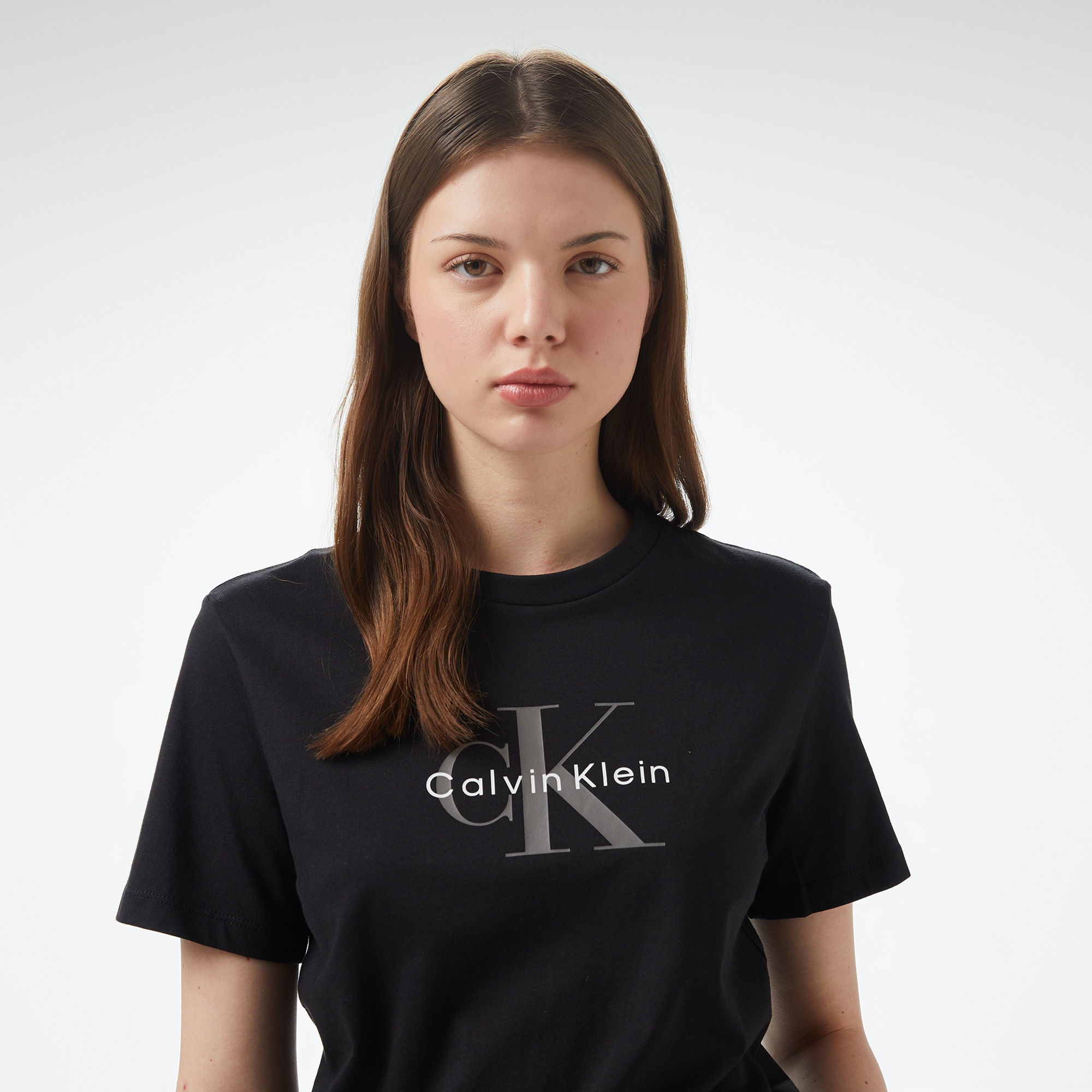 Calvin Klein Hero Classic Monologo Kadın Siyah T-Shirt