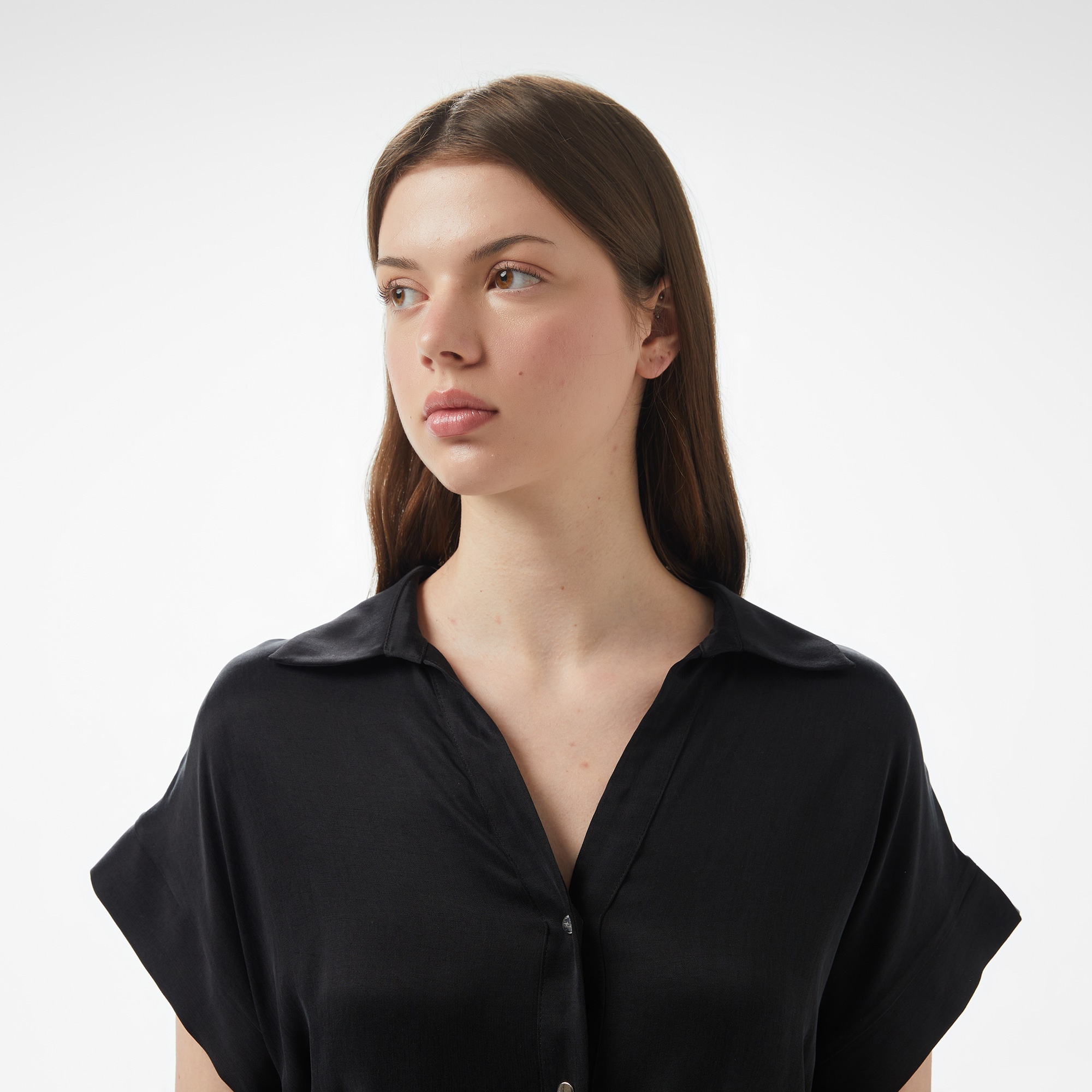 Brooks Brothers Düşük Omuz Metal Çıtcıtlı Kısa Kol Cupro Kadın Siyah Gömlek