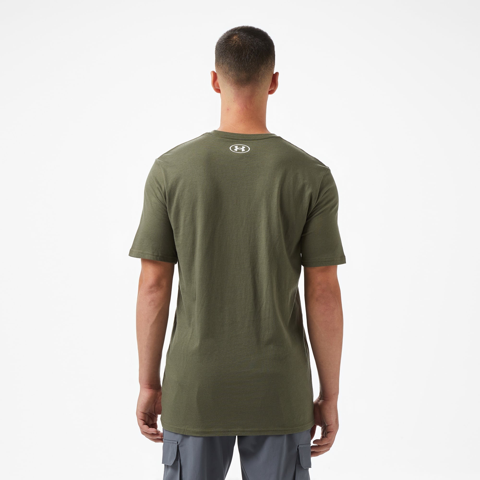 Under Armour Camo Chest Stripe Ss Erkek Yeşil T-Shirt