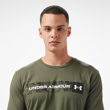 Under Armour Camo Chest Stripe Ss Erkek Yeşil T-Shirt