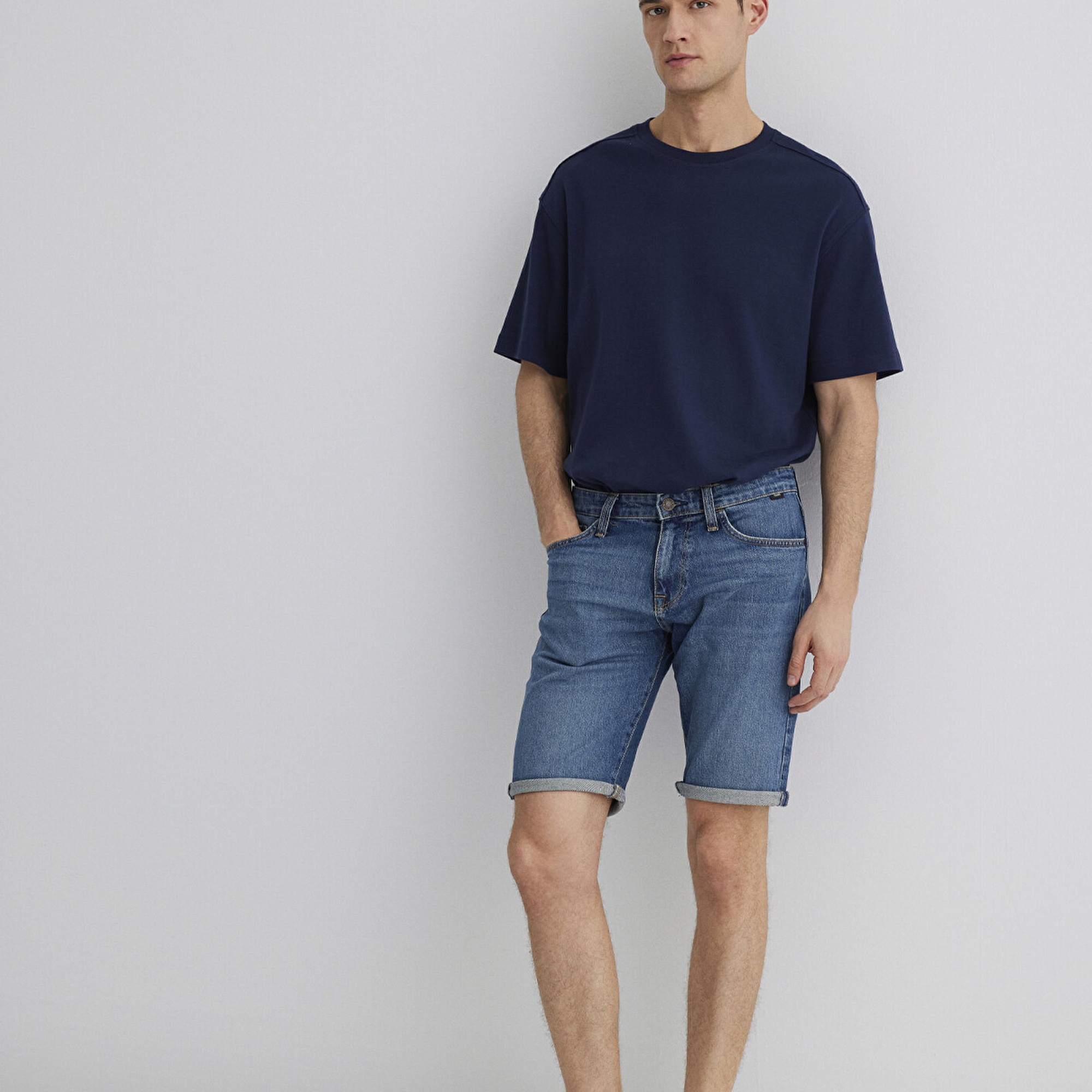 Mavi Tim Street Gölgeli Indigo Mavisi Jean Şort 0428487143