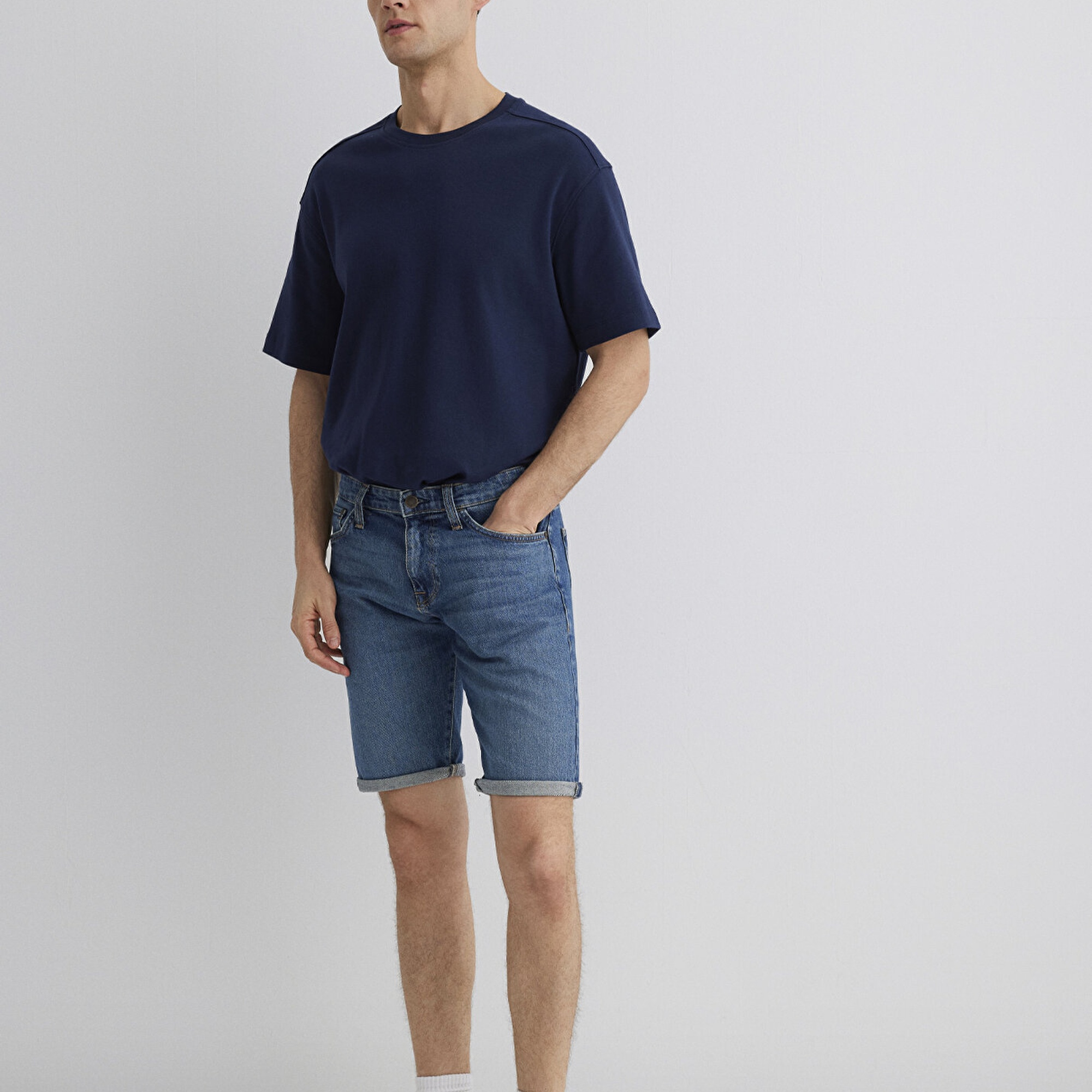 Mavi Tim Street Gölgeli Indigo Mavisi Jean Şort 0428487143