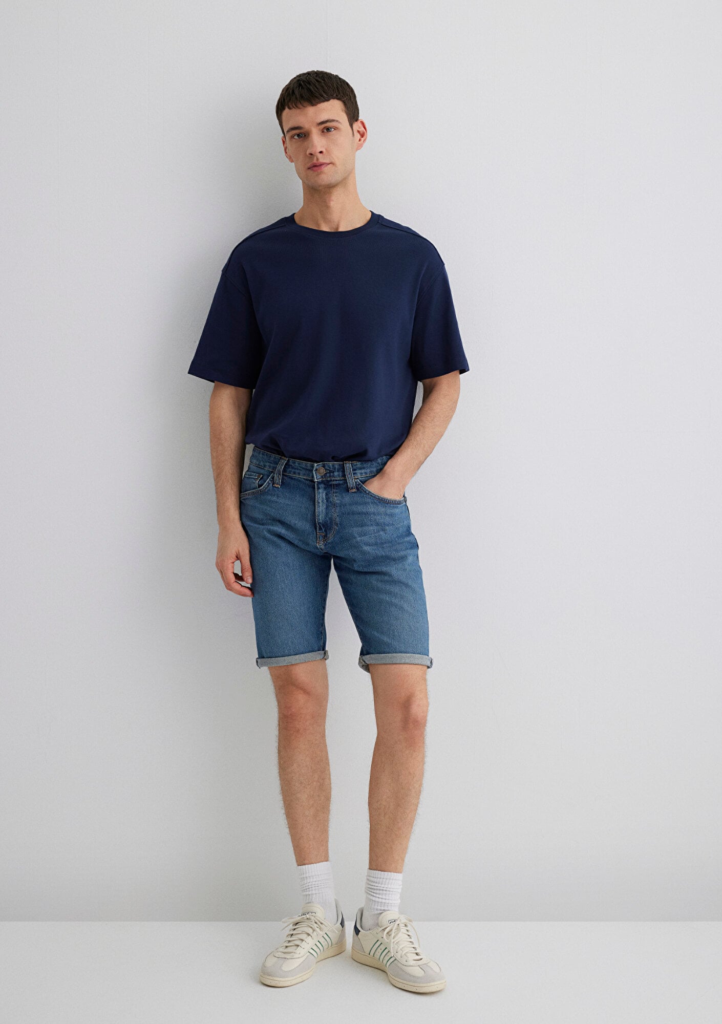  Mavi Tim Street Gölgeli Indigo Mavisi Jean Şort 0428487143