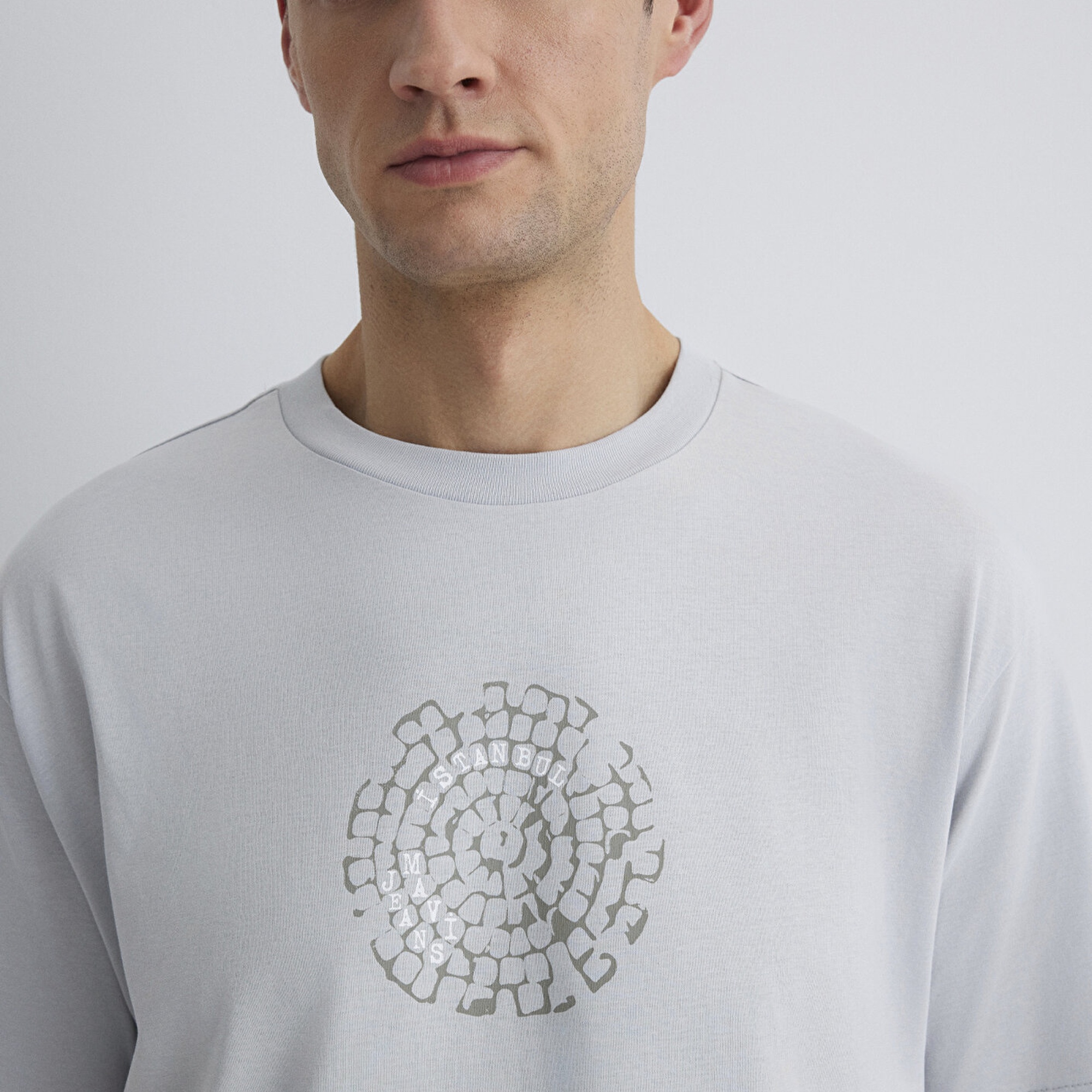 Mavi İstanbul Baskılı Gri Tişört Loose Fit / Bol Rahat Kesim 0612996-70075