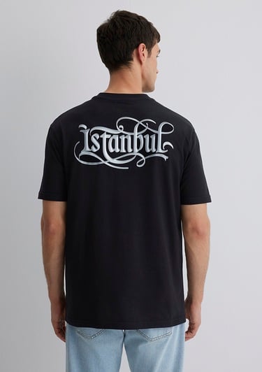  Mavi İstanbul Baskılı Siyah Tişört Loose Fit / Bol Rahat Kesim 0612991-900