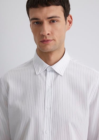  Mavi Çizgili Beyaz Gömlek Regular Fit / Normal Kesim 0211566-70096