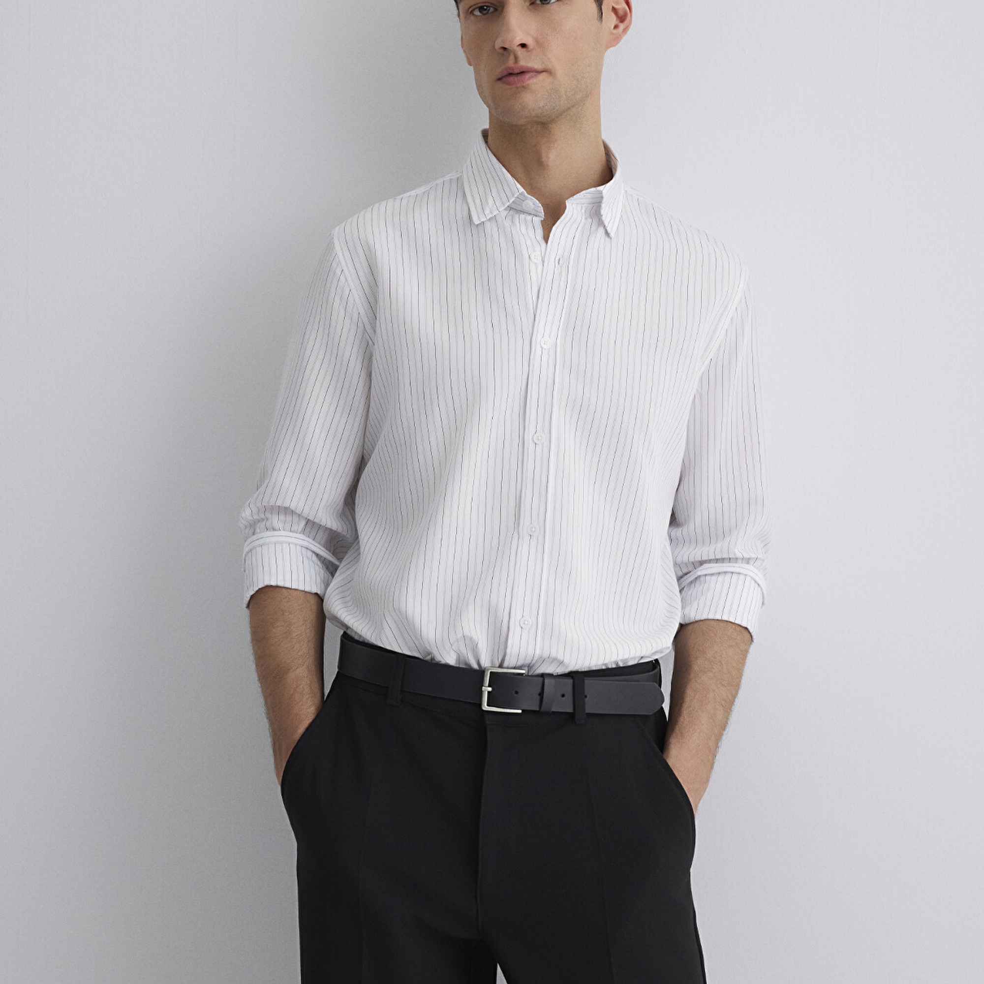 Mavi Çizgili Beyaz Gömlek Regular Fit / Normal Kesim 0211566-70096