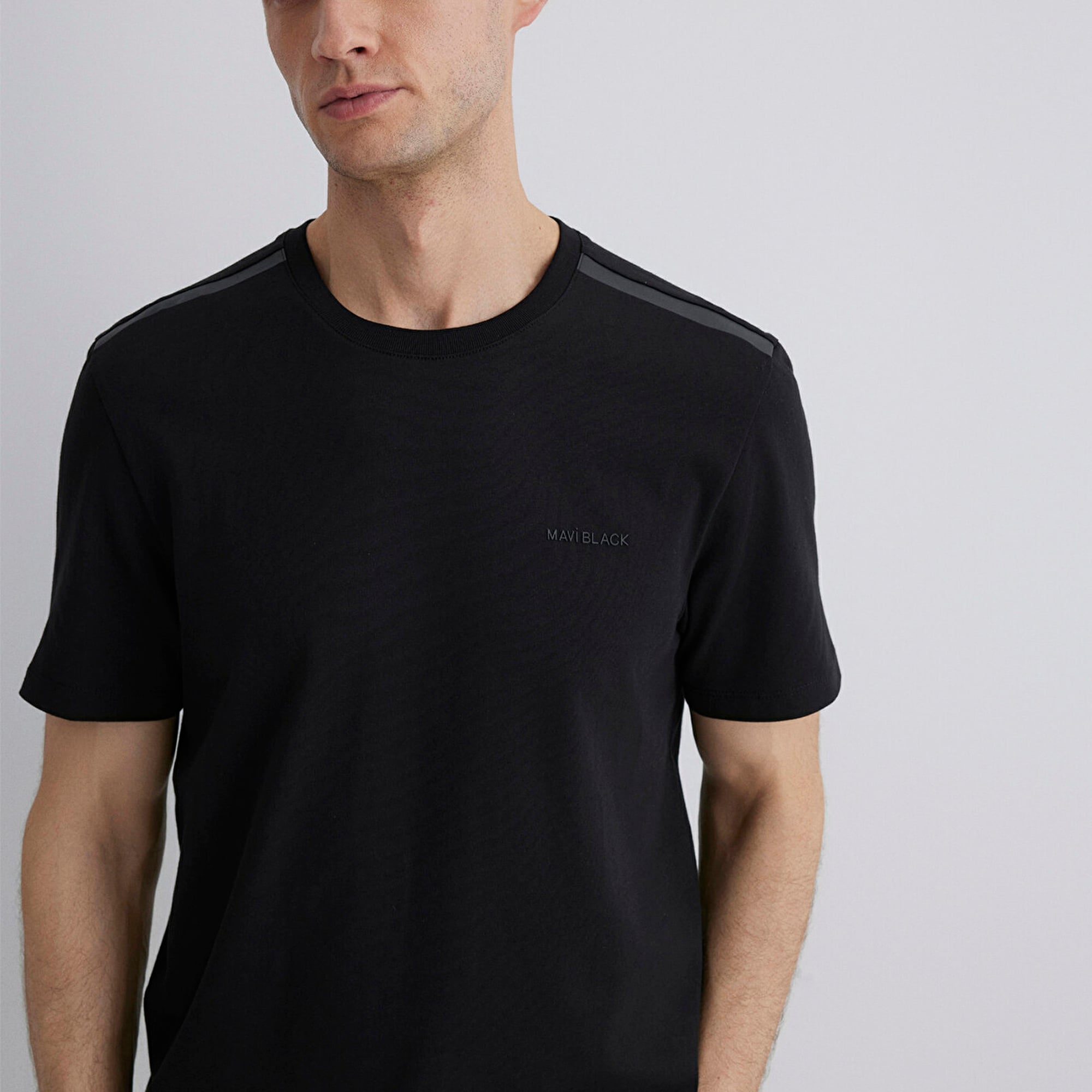 Mavi Mavi Black Siyah Tişört Regular Fit / Normal Kesim 0612689-900