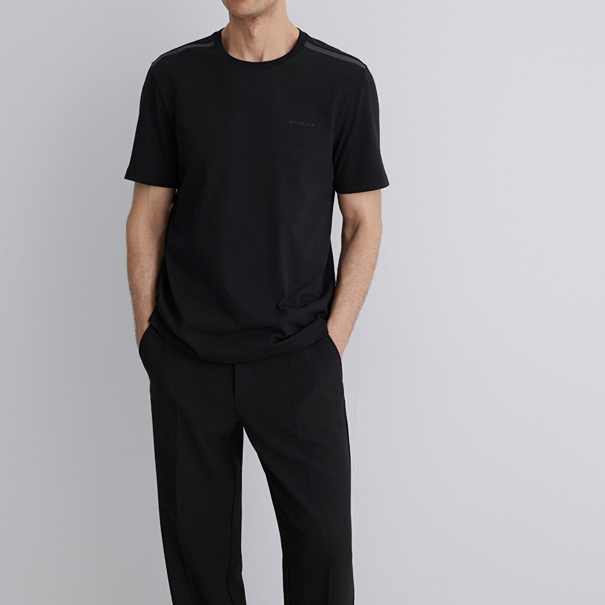 Mavi Mavi Black Siyah Tişört Regular Fit / Normal Kesim 0612689-900