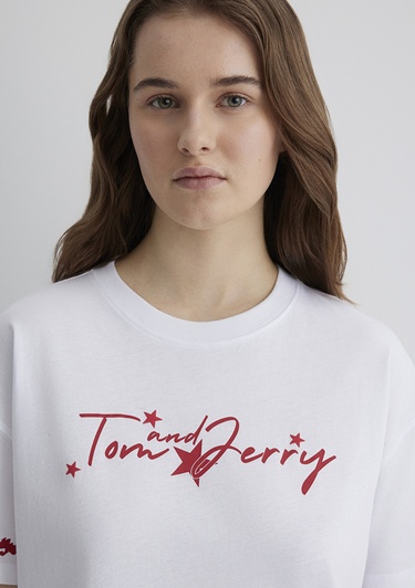  Mavi Tom and Jerry Baskılı Beyaz Tişört Loose Fit / Bol Rahat Kesim 1613359-620