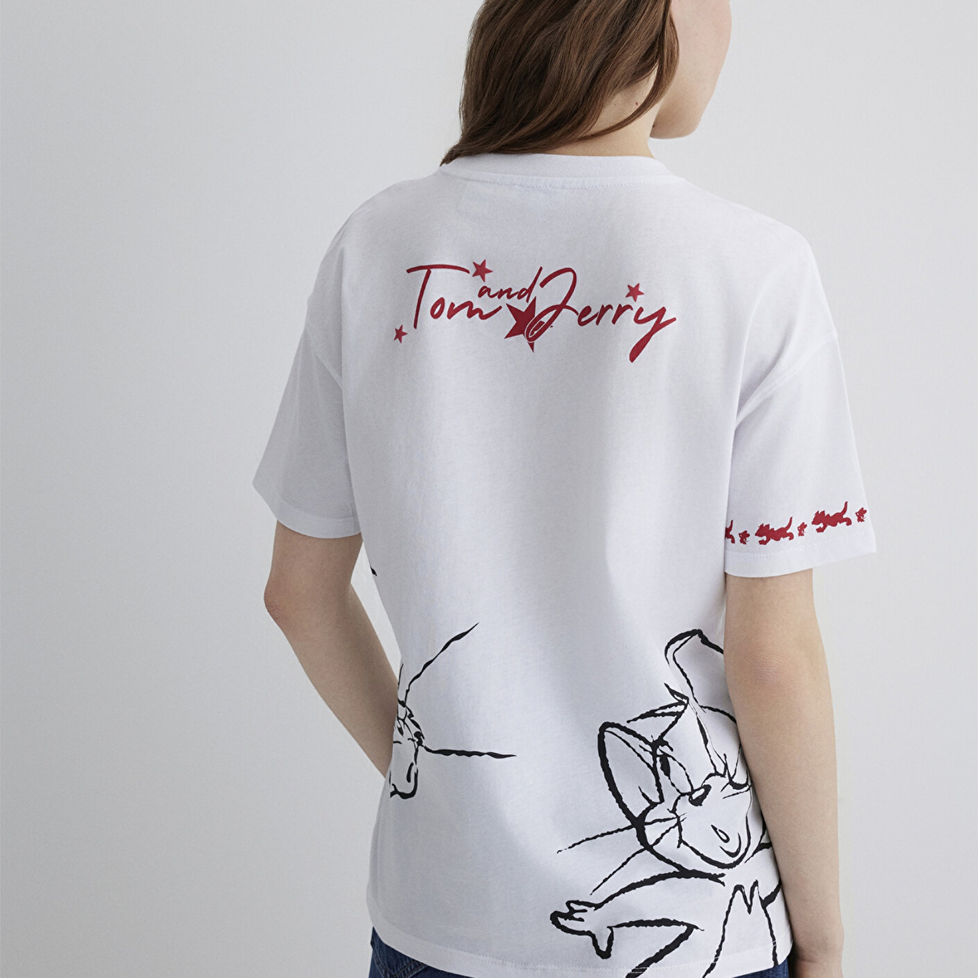 Mavi Tom and Jerry Baskılı Beyaz Tişört Loose Fit / Bol Rahat Kesim 1613359-620