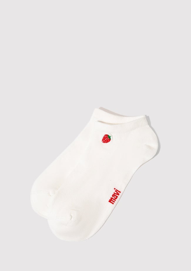  Mavi Çilek Nakışlı Beyaz Babet Çorabı 1913156-620