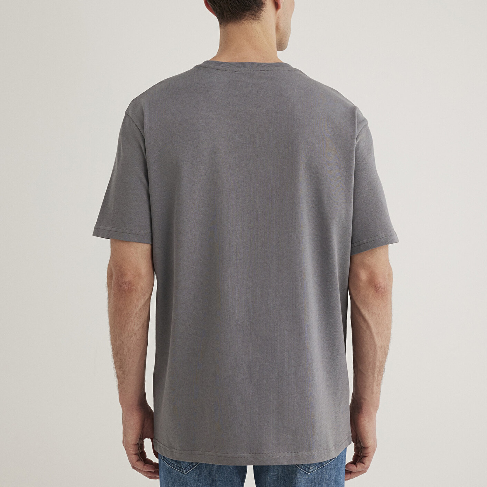 Mavi Bisiklet Yaka Gri Basic Tişört Loose Fit / Bol Rahat Kesim 0611596-80020