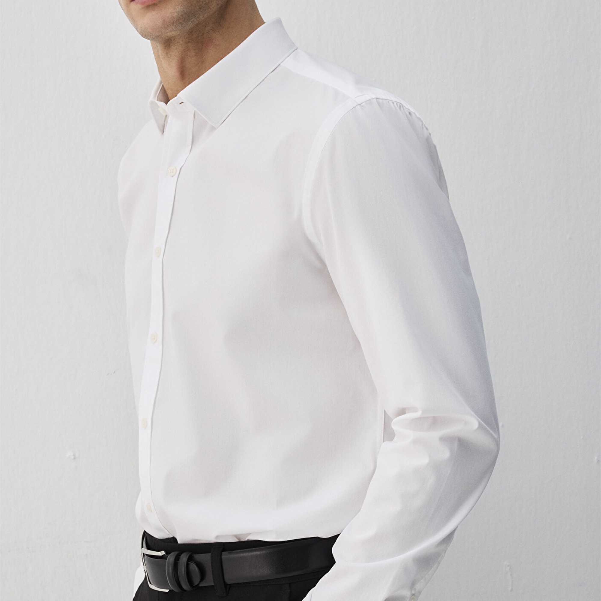 Mavi Kolay Ütülenebilir Beyaz Gömlek Slim Fit / Dar Kesim 0211571-620