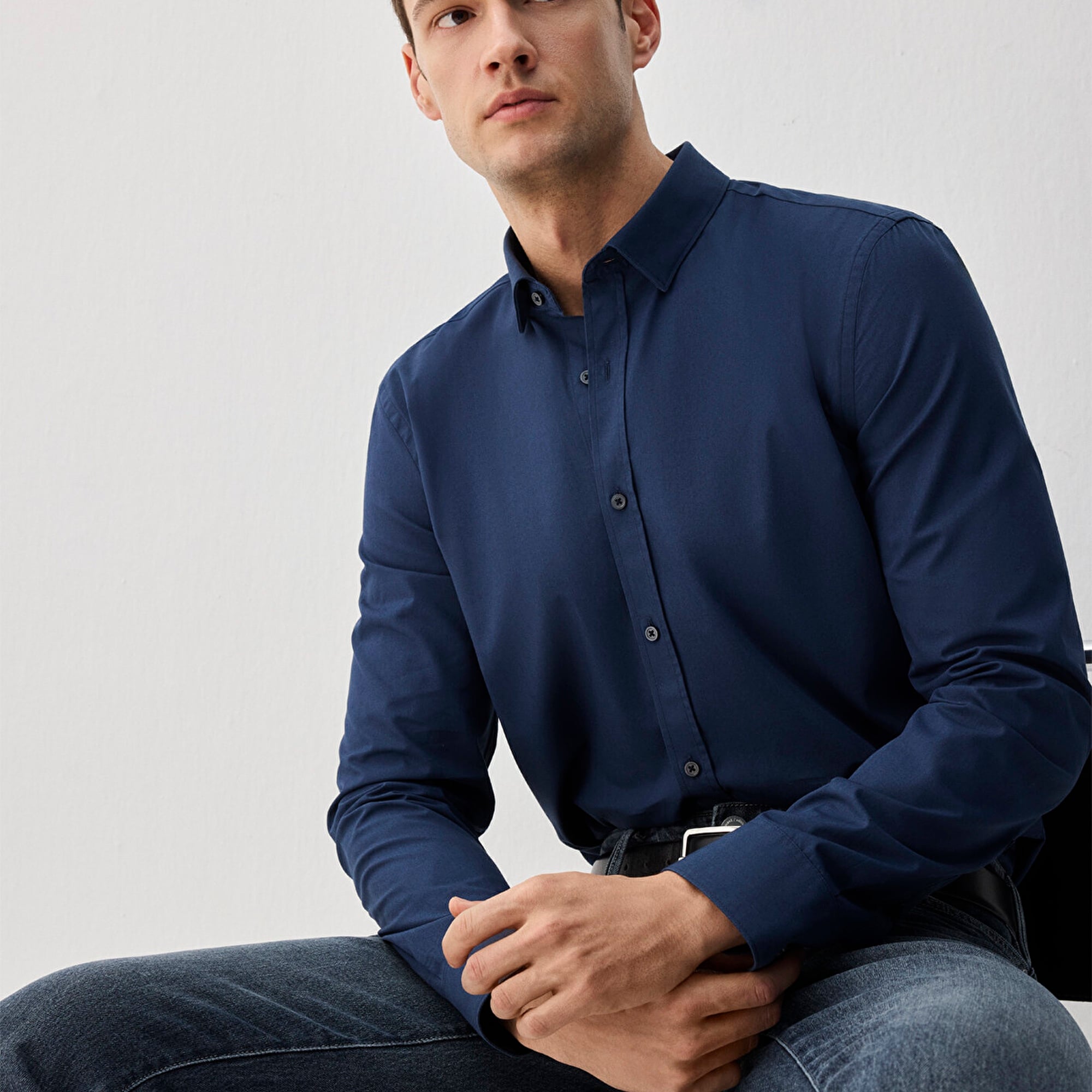 Mavi Kolay Ütülenebilir Lacivert Gömlek Slim Fit / Dar Kesim 0211571-70490