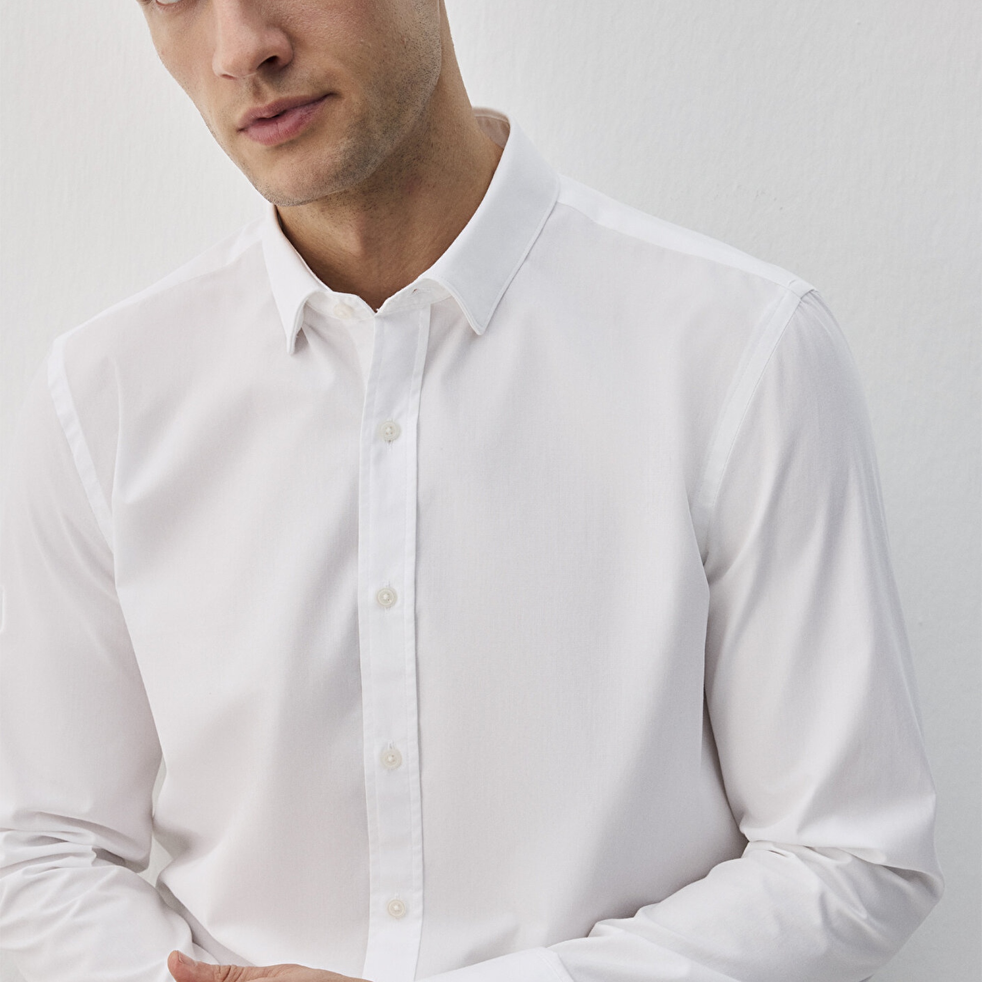 Mavi Kolay Ütülenebilir Beyaz Gömlek Slim Fit / Dar Kesim 0211571-620