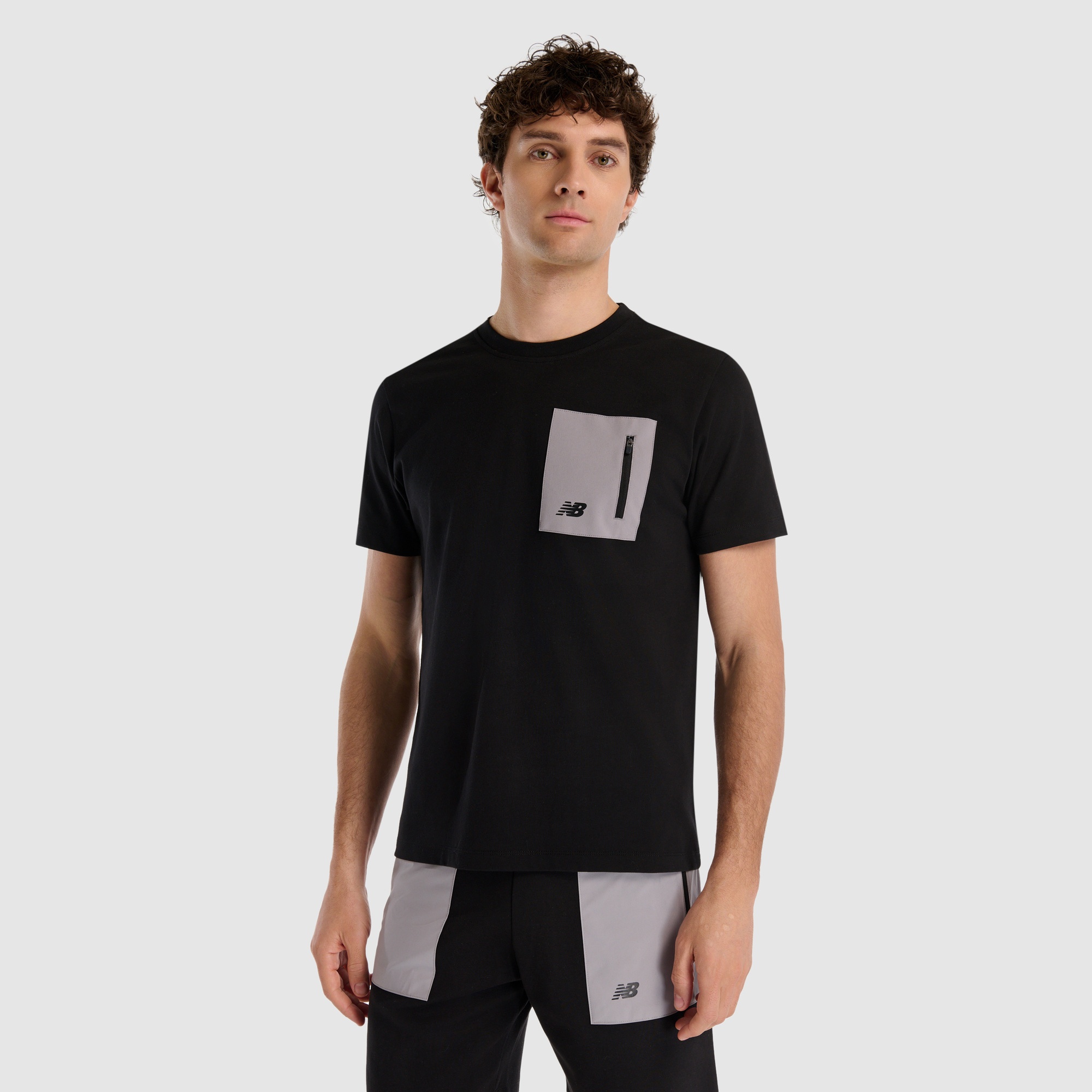 New Balance Erkek Siyah T-Shirt