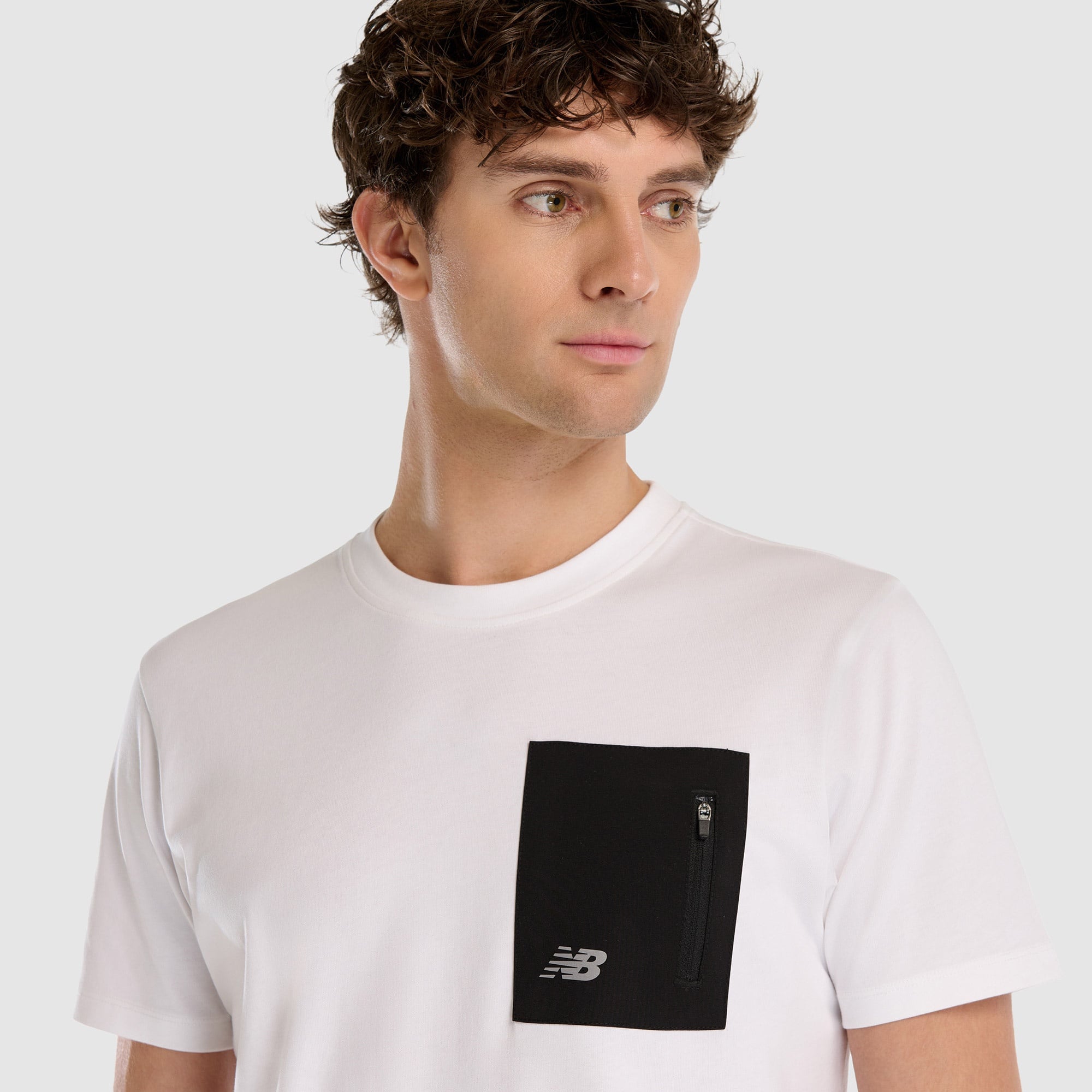 New Balance Erkek Beyaz T-Shirt