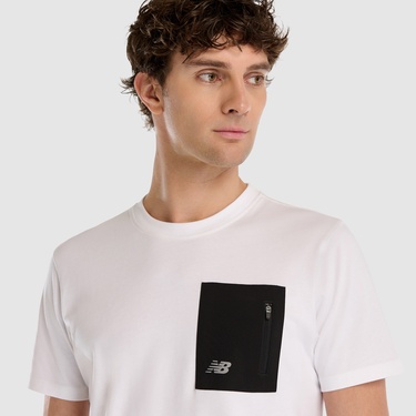  New Balance Erkek Beyaz T-Shirt
