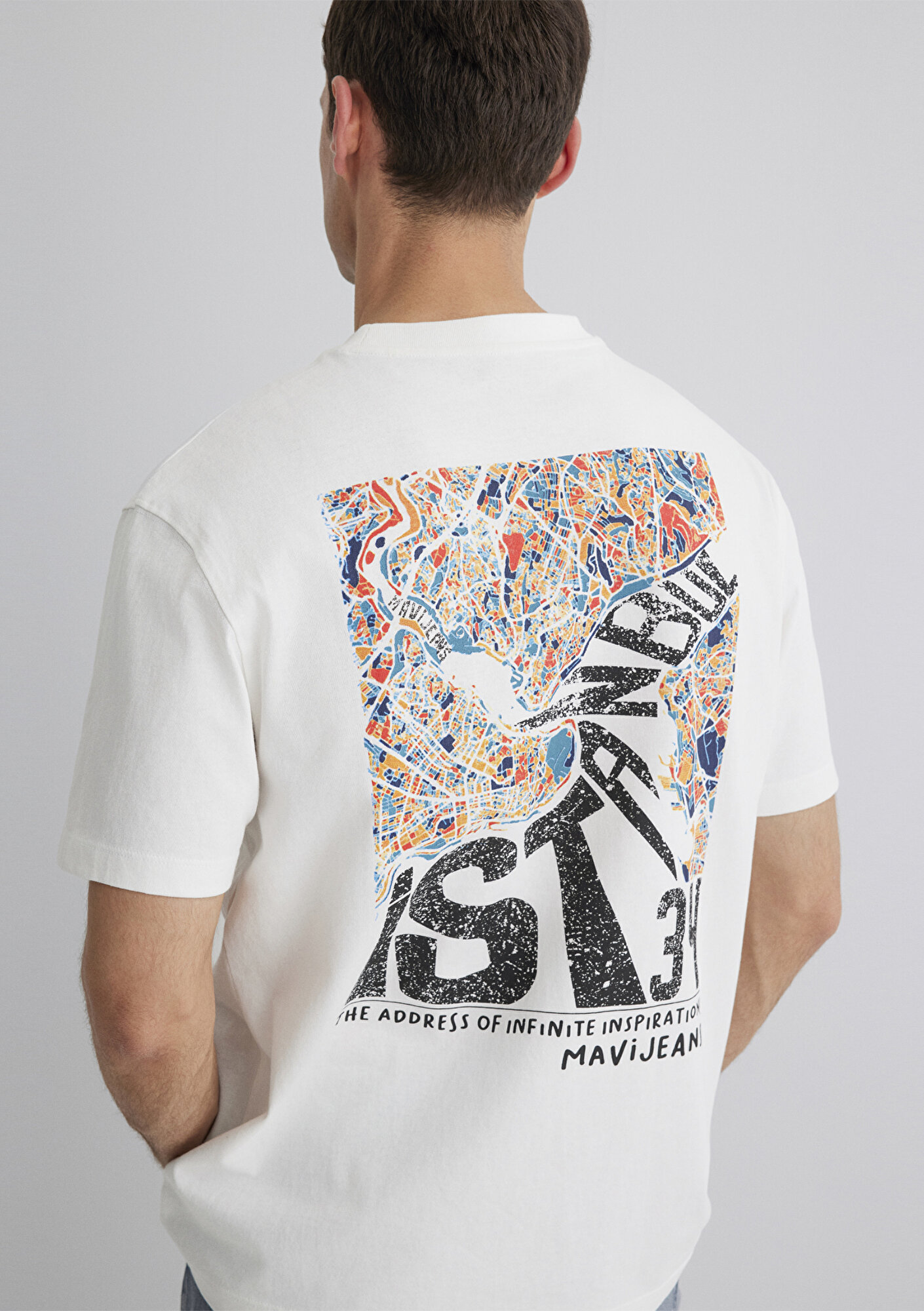  Mavi İstanbul Baskılı Ekru Tişört Loose Fit / Bol Rahat Kesim 0613000-70057