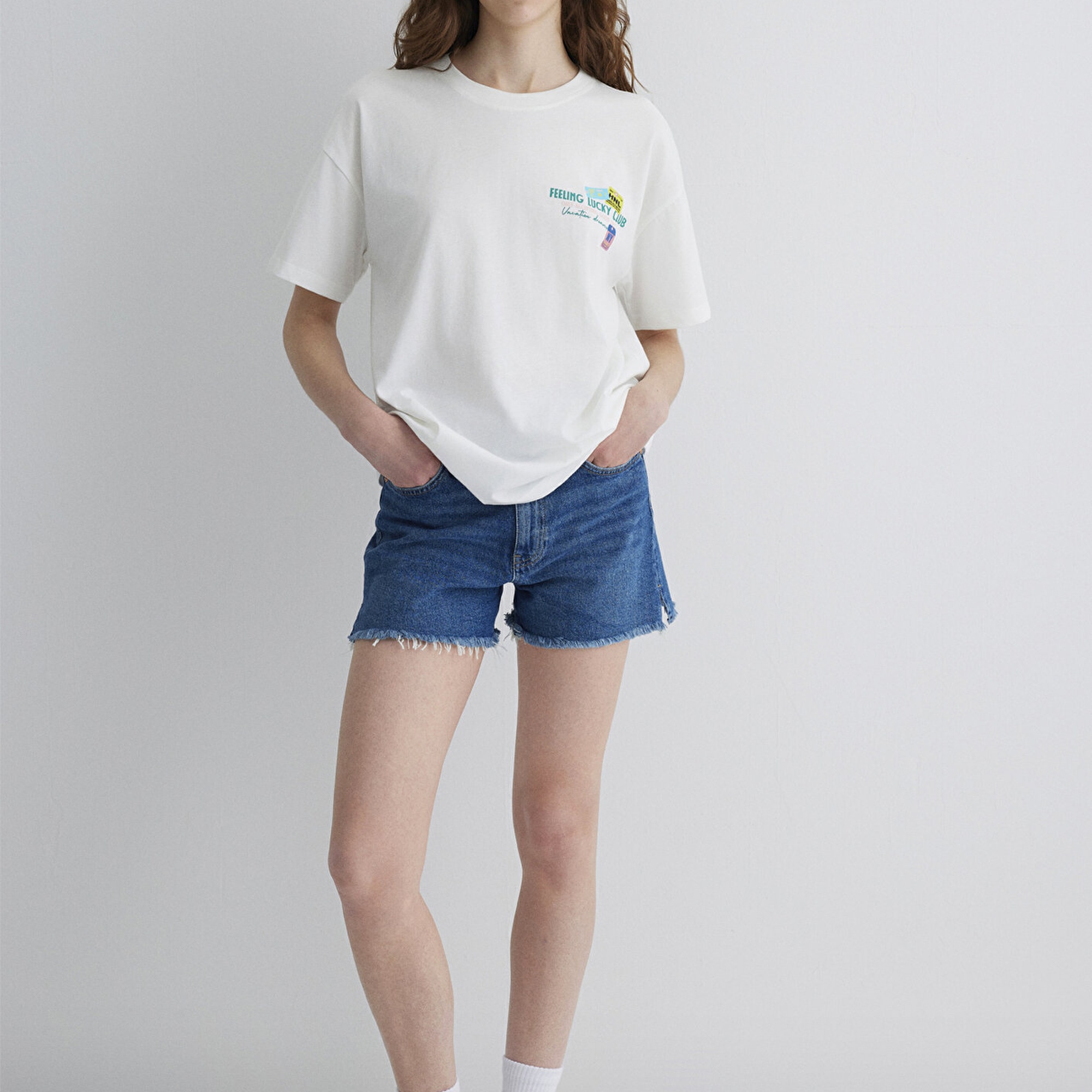 Mavi Baskılı Ekru Tişört Loose Fit / Bol Rahat Kesim 1613527-70057