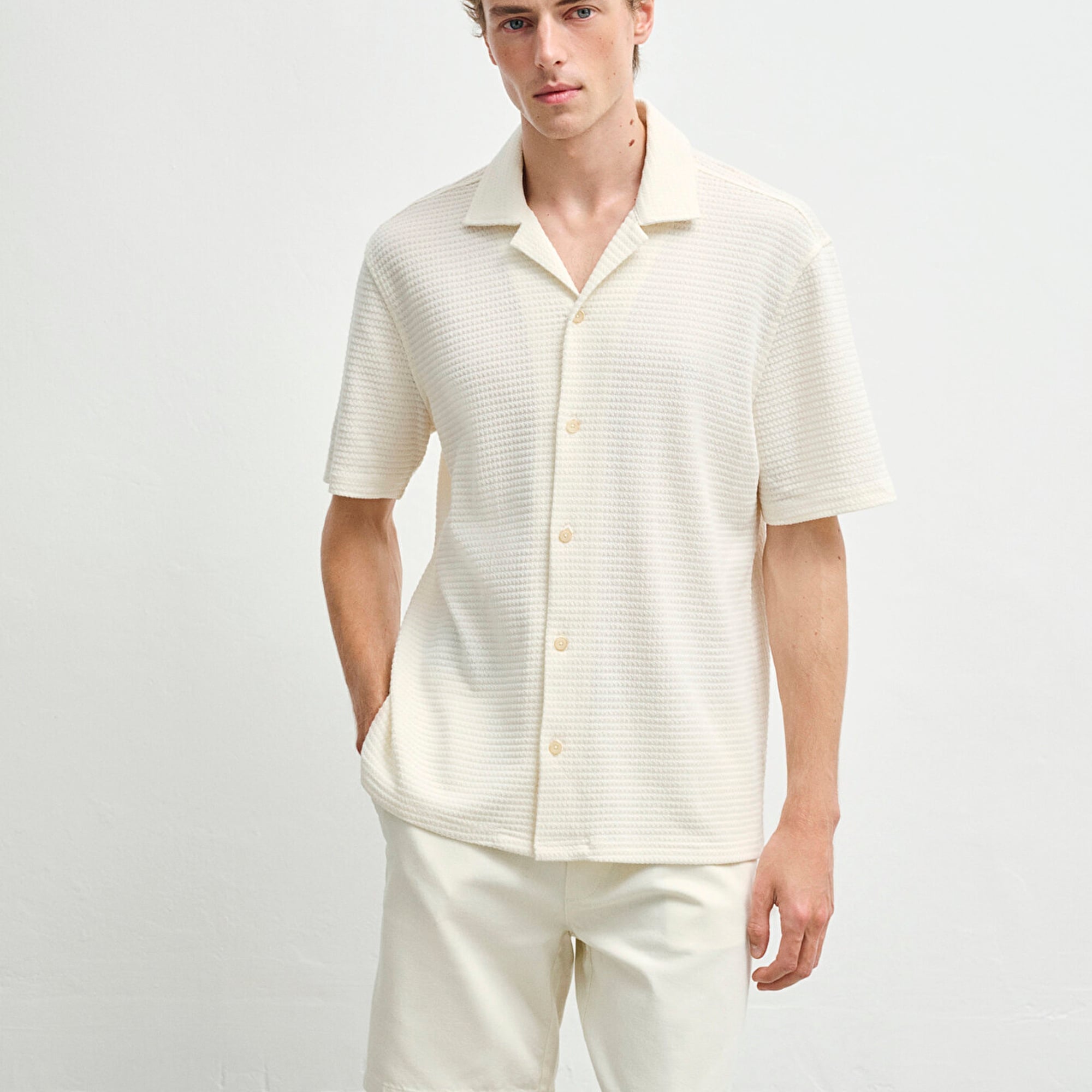 Mavi Dokulu Ekru Gömlek Regular Fit / Normal Kesim 0211596-70058